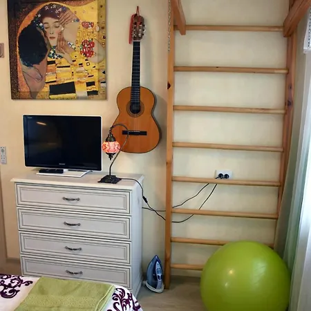 Уютная Квартира С Художественным Декором Apartment Minsk